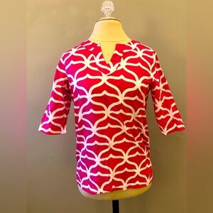 Vineyard Vines pink graphic top size M